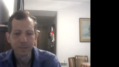 Snapshot of lucianoaxel chatting on January 5, 2025, 8:42 pm Luciano online show from January 5, 2025, 8:42 pm