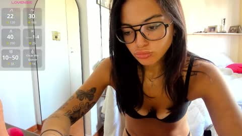 Snapshot of luciaxluna chatting on March 9, 2026, 5:39 pm luciaxluna online show from March 9, 2026, 5:39 pm