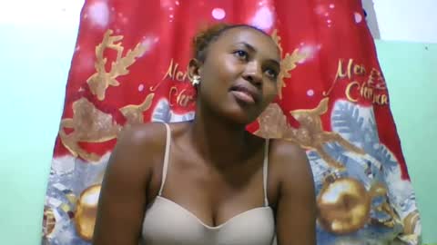 Snapshot of lucie196645 chatting on June 12, 2026, 6:18 pm lucie196645 online show from June 12, 2026, 6:18 pm