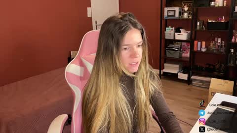 Lucie hot follow me on  online show from January 31, 2025, 8:43 am