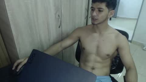 leonel online show from March 8, 2025, 2:01 am