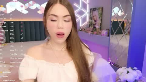 MimiFors online show from May 15, 2026, 8:38 pm