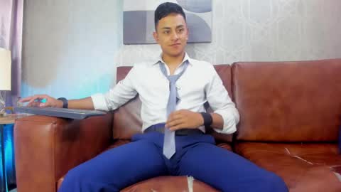 Leo online show from December 24, 2024, 5:23 pm