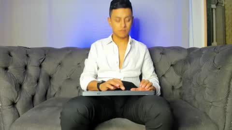 Leo online show from January 3, 2025, 11:03 am
