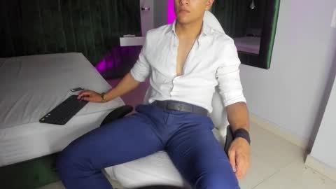 Snapshot of lucii_fer_ chatting on October 17, 2025, 11:57 am Leo online show from October 17, 2025, 11:57 am