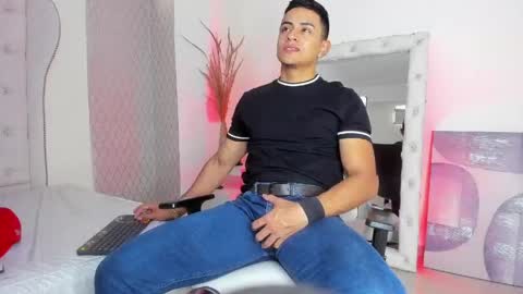 Snapshot of lucii_fer_ chatting on April 21, 2026, 12:00 pm Leo online show from April 21, 2026, 12:00 pm