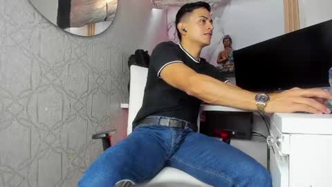 Snapshot of lucii_fer_ chatting on May 25, 2026, 11:38 am Leo online show from May 25, 2026, 11:38 am