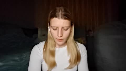 Monika online show from October 13, 2025, 8:53 pm