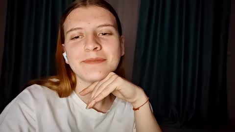 Monika online show from October 31, 2025, 8:54 pm