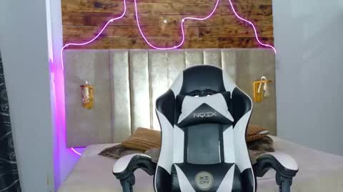 maye  online show from September 19, 2025, 4:14 am