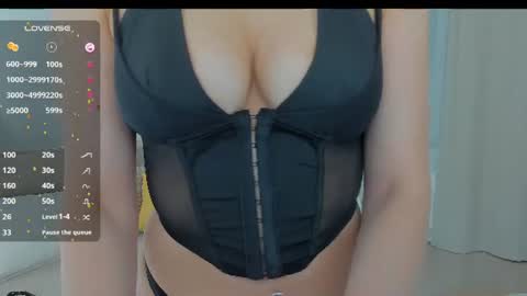 Snapshot of lucky__lady_ chatting on July 11, 2026, 10:00 pm lucky__lady_ online show from July 11, 2026, 10:00 pm