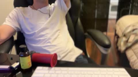 lucky_bme online show from May 7, 2026, 12:27 am