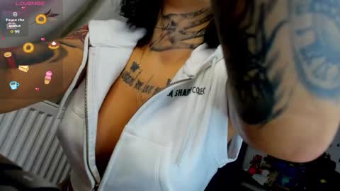lucky_deniz online show from January 14, 2025, 8:04 pm