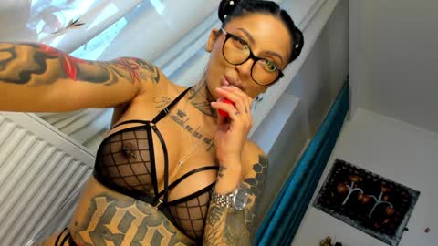 lucky_deniz online show from January 25, 2025, 10:40 am