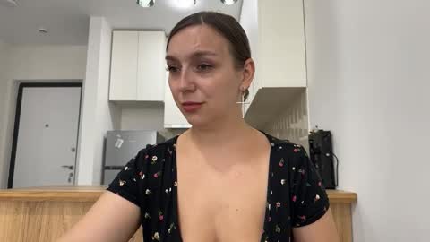 lucky_foryou_baby online show from September 25, 2025, 11:25 am