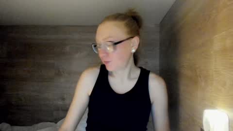 lucky_licky20 online show from January 15, 2025, 3:54 am