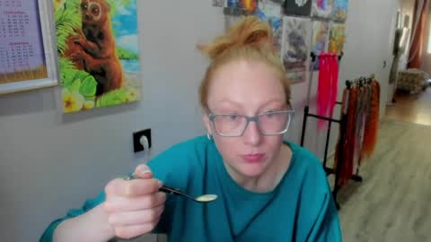 Snapshot of lucky_licky20 chatting on April 7, 2026, 2:01 am lucky_licky20 online show from April 7, 2026, 2:01 am