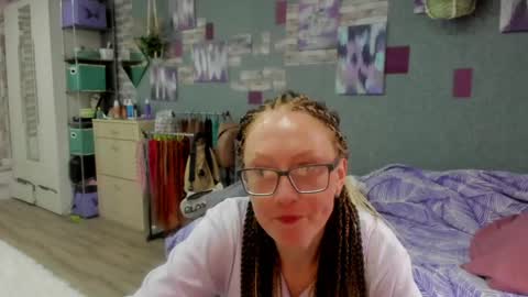 Snapshot of lucky_licky20 chatting on May 19, 2026, 1:56 am lucky_licky20 online show from May 19, 2026, 1:56 am
