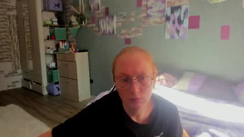 Snapshot of lucky_licky20 chatting on June 24, 2026, 1:48 am lucky_licky20 online show from June 24, 2026, 1:48 am