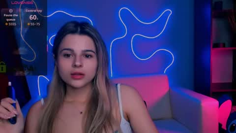 Snapshot of luckybabymeow chatting on April 15, 2026, 7:58 pm Mila Sweetheart online show from April 15, 2026, 7:58 pm