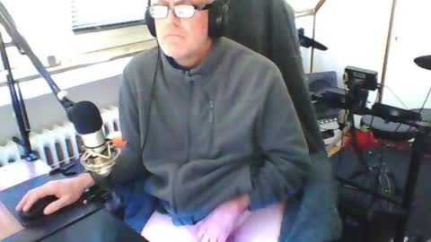 Snapshot of luckyfreak1 chatting on April 25, 2026, 1:41 pm call me Stefan online show from April 25, 2026, 1:41 pm