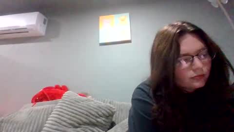 luckygirl96 online show from November 3, 2025, 12:02 am