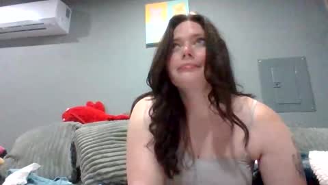 luckygirl96 online show from November 22, 2025, 3:05 am