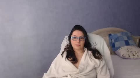 luckylinda23 online show from December 26, 2024, 10:48 am