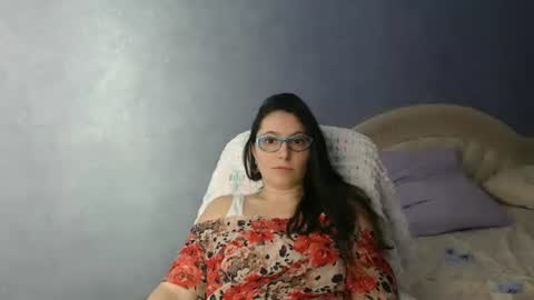 luckylinda23 online show from January 8, 2025, 12:47 pm