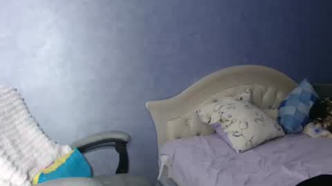 luckylinda23 online show from January 13, 2025, 3:26 pm