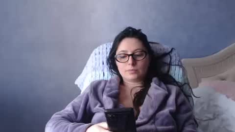 luckylinda23 online show from April 23, 2026, 8:24 am