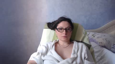 luckylinda23 online show from June 18, 2026, 10:30 am