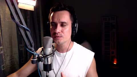 Snapshot of luckyman10000000 chatting on November 13, 2025, 2:27 pm luckyman10000000 online show from November 13, 2025, 2:27 pm