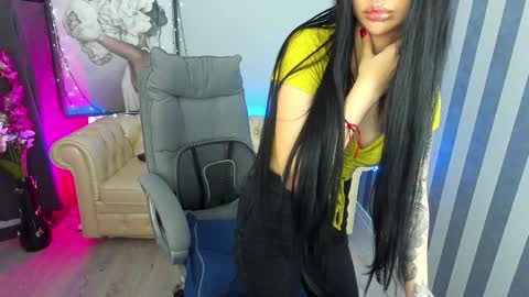 Monika online show from January 21, 2025, 1:43 pm