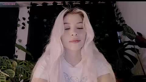 Snapshot of luckysapphire777 chatting on October 9, 2025, 9:07 am luckysapphire777 online show from October 9, 2025, 9:07 am