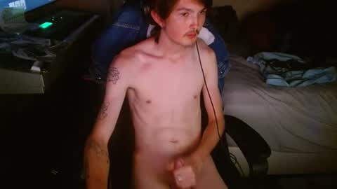 luckytwinkz online show from April 25, 2026, 4:37 am