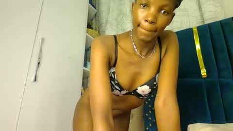 brielle online show from November 21, 2025, 7:12 pm