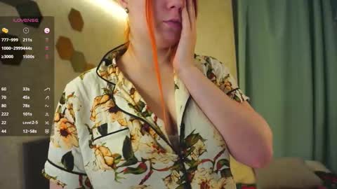 Rinredhead Gloriawith glasses Rayanother glasses online show from January 8, 2026, 5:48 pm