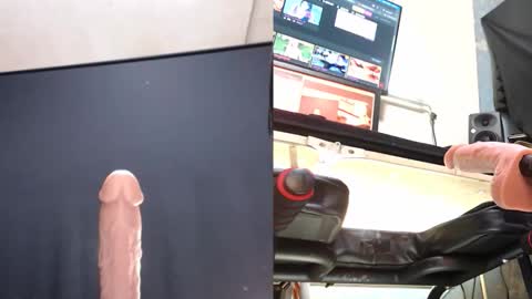 lucretiasissygothic online show from March 22, 2026, 9:56 am