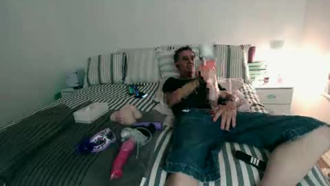 lucsefurr online show from February 9, 2026, 5:50 pm