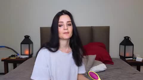 Snapshot of lucy1990xxx chatting on October 2, 2025, 9:11 pm Lucy online show from October 2, 2025, 9:11 pm