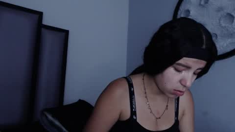 Snapshot of lucy__23 chatting on February 18, 2026, 5:25 am online show from February 18, 2026, 5:25 am