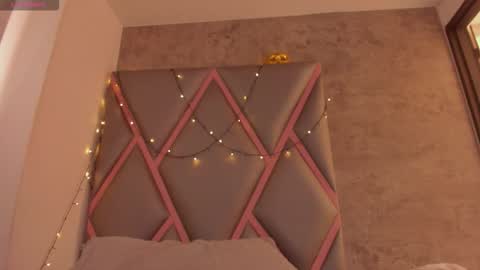 Snapshot of lucy__23 chatting on March 1, 2026, 4:09 pm online show from March 1, 2026, 4:09 pm