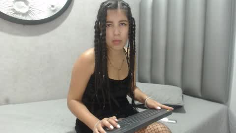 Snapshot of lucy__23 chatting on March 20, 2026, 2:05 am online show from March 20, 2026, 2:05 am