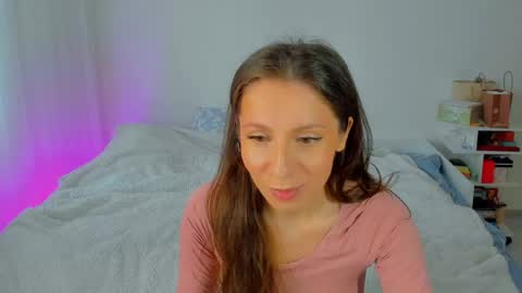 lucy__ray online show from May 7, 2026, 8:09 am