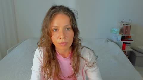 lucy__ray online show from May 14, 2026, 3:19 pm