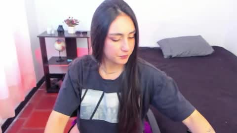 Lucia online show from September 15, 2025, 7:03 pm