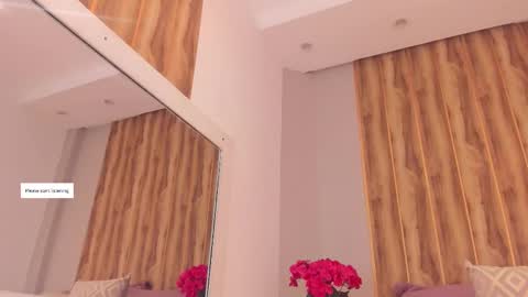 lucy_canel online show from March 18, 2026, 7:28 pm