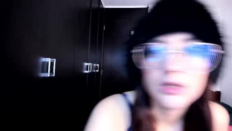 Snapshot of lucy_doll85 chatting on June 18, 2026, 12:33 am Lucy online show from June 18, 2026, 12:33 am