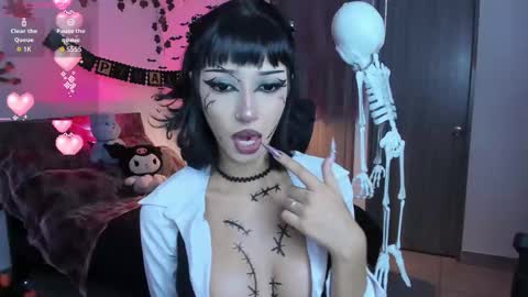 Snapshot of lucy_fernandez chatting on October 5, 2025, 7:39 am lucyfer online show from October 5, 2025, 7:39 am